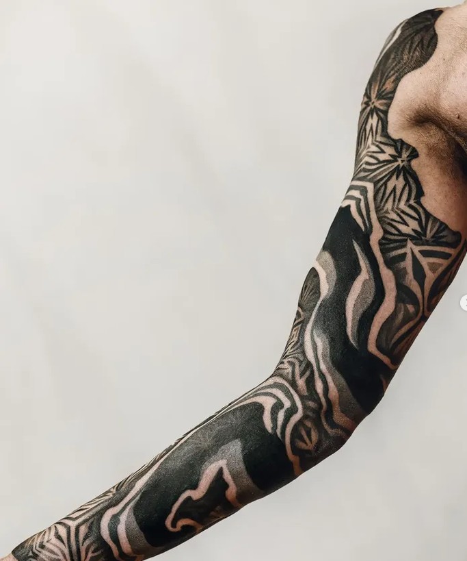 Manchette blackwork